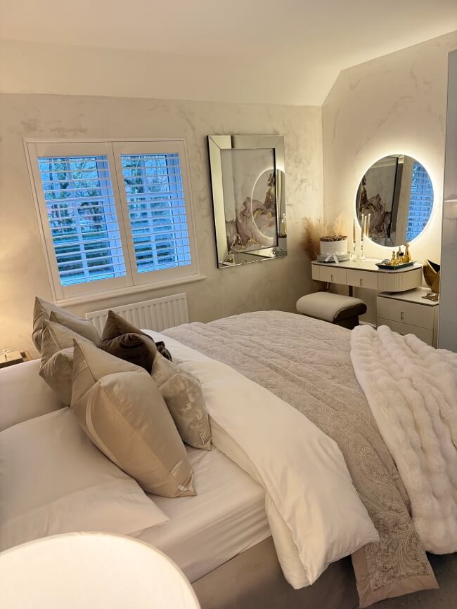 Ava Round Wall Mounted Mirror 80cm - Image 5